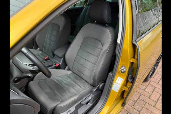 Volkswagen Golf 1.5 TSI R-Line | LED | ACC | Virtual | CAM