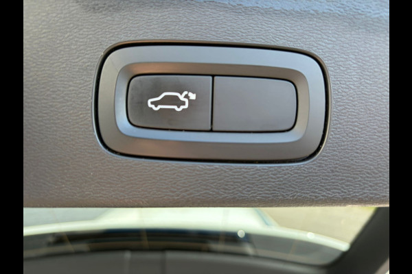 Volvo V60 2.0 T5 251PK Aut. Leder Wegkl.Trekhaak Navi Ecc Adap.Cruise Contourstoelen Apple CarPlay Android Auto Bordherk. High Performance Elek.Stoelen+Memory Elek.Achterklep Privacy Glas Lmv 18" Regensensor 1.800KG Trekgewicht Origineel Nederlandse Auto
