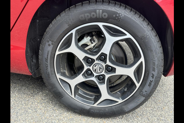 MG MG3 Hybrid+ 1.5 Hybrid+ Luxury 7 JAAR MG FABRIEKS GARANTIE TM 02-2032 | STOEL + STUURVERWARMING | 360 CAMERA | ADAP. CRUISE | DODE HOEK | KEYLESS | APPLE CARPLAY |