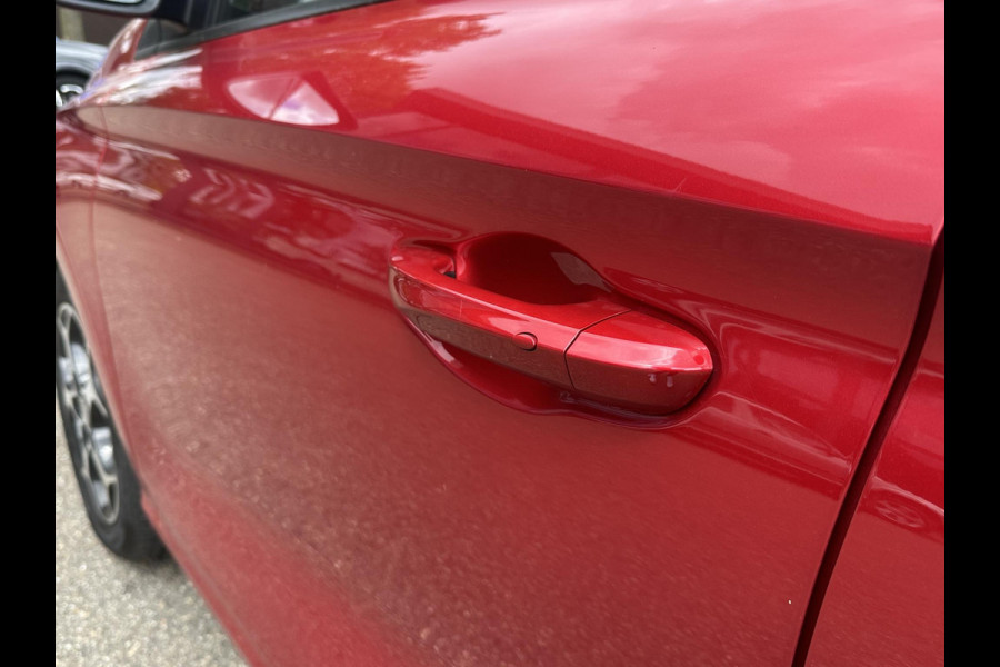 MG MG3 Hybrid+ 1.5 Hybrid+ Luxury 7 JAAR MG FABRIEKS GARANTIE TM 02-2032 | STOEL + STUURVERWARMING | 360 CAMERA | ADAP. CRUISE | DODE HOEK | KEYLESS | APPLE CARPLAY |