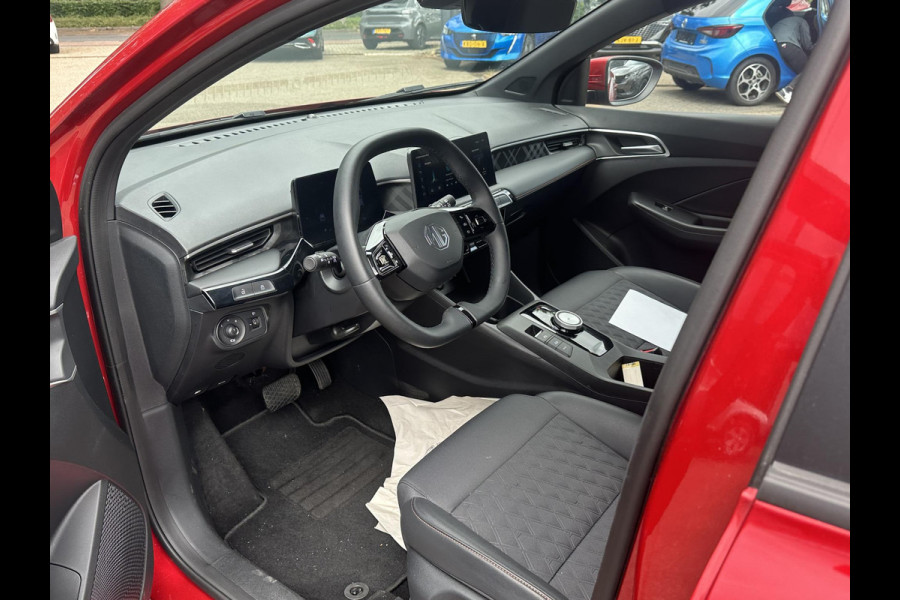 MG MG3 Hybrid+ 1.5 Hybrid+ Luxury 7 JAAR MG FABRIEKS GARANTIE TM 02-2032 | STOEL + STUURVERWARMING | 360 CAMERA | ADAP. CRUISE | DODE HOEK | KEYLESS | APPLE CARPLAY |