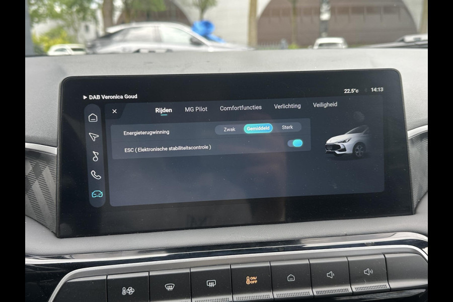 MG MG3 Hybrid+ 1.5 Hybrid+ Luxury 7 JAAR MG FABRIEKS GARANTIE TM 02-2032 | STOEL + STUURVERWARMING | 360 CAMERA | ADAP. CRUISE | DODE HOEK | KEYLESS | APPLE CARPLAY |