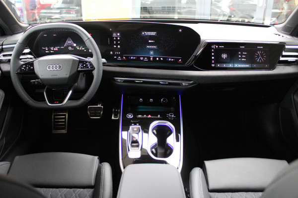 Audi A6 Avant 2.0 e-Hybrid Quattro S-Line | Spoilerpakket | Achteras besturing | Alcantara/Leder | Zwenkbare Trekhaak | 360 | Nieuw