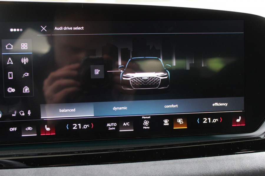 Audi A6 Avant 2.0 e-Hybrid Quattro S-Line | Spoilerpakket | Achteras besturing | Alcantara/Leder | Zwenkbare Trekhaak | 360 | Nieuw