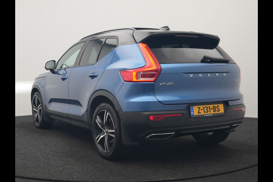 Volvo XC40 T5 Twin Engine R-Design PHEV 262pk | Trekhaak Af Fabriek | Panodak | Adaptive Cruise | 360 Camera | Harman / Kardon | Alcantara Sportstoelen Memory & Verwarmd | Apple Carplay | Stuur Verwarmd | Keyless | Blis | 19"L.M | Plug In Hybrid |