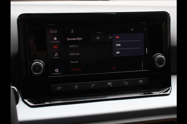 Seat Ibiza 1.0 MPI Style Navigatie Apple Carplay/Android Auto Climate Control Cruise Control Stoelverwarming Lichtmetalen velgen