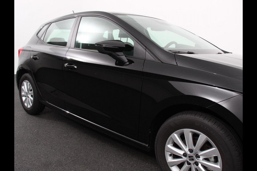 Seat Ibiza 1.0 MPI Style Navigatie Apple Carplay/Android Auto Climate Control Cruise Control Stoelverwarming Lichtmetalen velgen