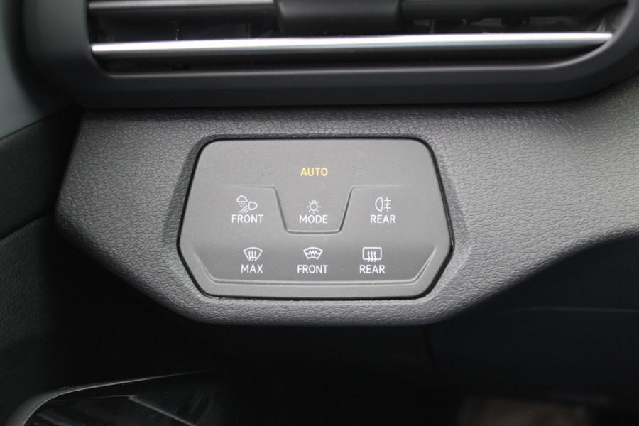 Volkswagen ID.4 Max 77 kWh / SOH 90,1% / Full option! / warmtepomp/  Panoramadak / Camera / Head-up / Keyless / 20'' / ACC / Dodehoek / Elektr. stoelen / Massage / Navigatie / Stuurverwarming