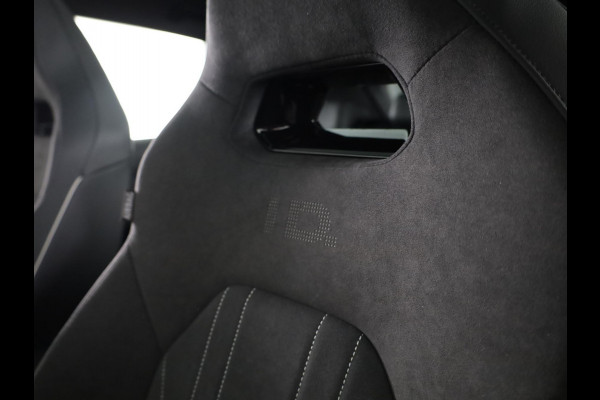 Volkswagen ID.4 Pro Limited Edition Plus 77 kWh accu 210 kW / 286 / Massage / Panoramadak / IQ-Light / CarPlay