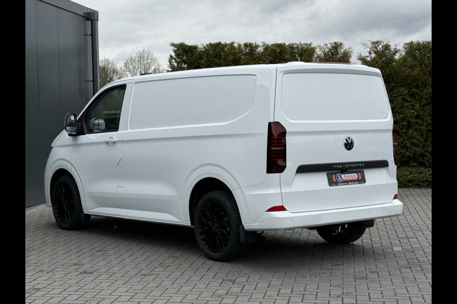 Volkswagen Transporter 2.0 TDI 150 PK STYLE / AUTOMAAT / L1H1 / BPM VRIJ! / ACHTERKLEP / ECC / CRUISE / 3 ZITS / LANE ASSIST / CAMERA