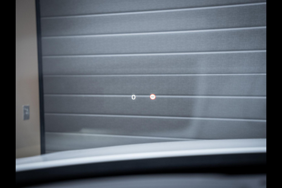 Volvo XC90 2.0 T8 Recharge AWD Ultimate Bright - R-Design l Pano l Trekhaak l HUD l Memory