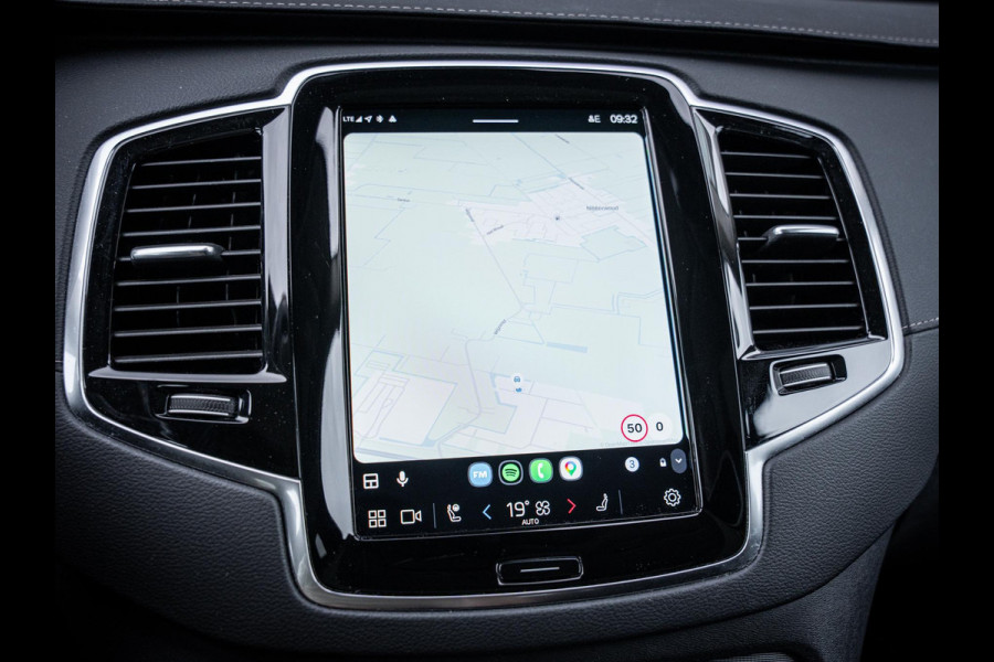 Volvo XC90 2.0 T8 Recharge AWD Ultimate Bright - R-Design l Pano l Trekhaak l HUD l Memory