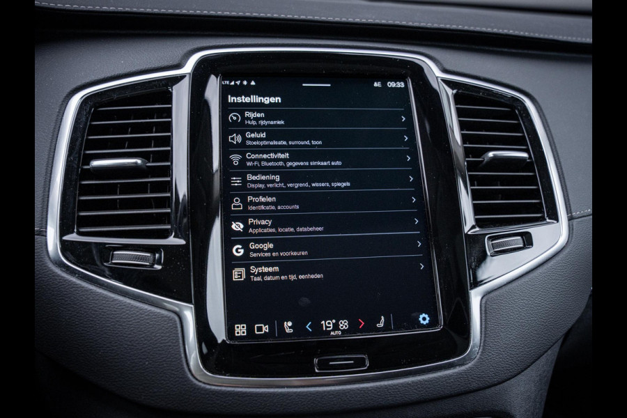 Volvo XC90 2.0 T8 Recharge AWD Ultimate Bright - R-Design l Pano l Trekhaak l HUD l Memory