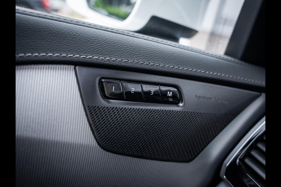 Volvo XC90 2.0 T8 Recharge AWD Ultimate Bright - R-Design l Pano l Trekhaak l HUD l Memory