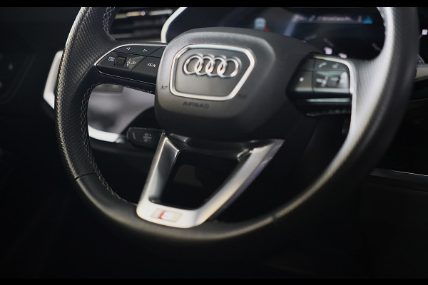 Audi Q3 Sportback 45 TFSI e RSQ3 Look / Memory / Camera / Acc / Lane Assist / Dode Hoek / S Line Zetels / Pano / Matrix / 21 In