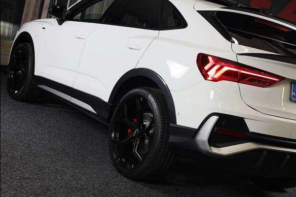 Audi Q3 Sportback 45 TFSI e RSQ3 Look / Memory / Camera / Acc / Lane Assist / Dode Hoek / S Line Zetels / Pano / Matrix / 21 In