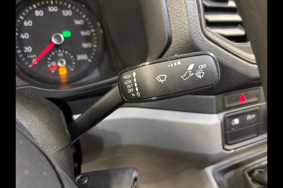 Volkswagen Crafter 35 2.0 TDI L4H3 Comfortline Automaat Carplay Cruise Control Stoelverwarming Standkachel 270 Graden Deuren Parkeersensoren