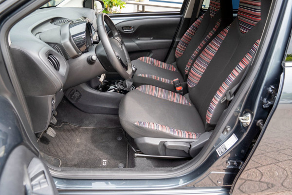 Citroën C1 1.0 VTi Shine 5 Drs|Prijs rijklaar incl 12 mnd garantie| Clima Camera Navi via Carplay Lmv Bluetooth