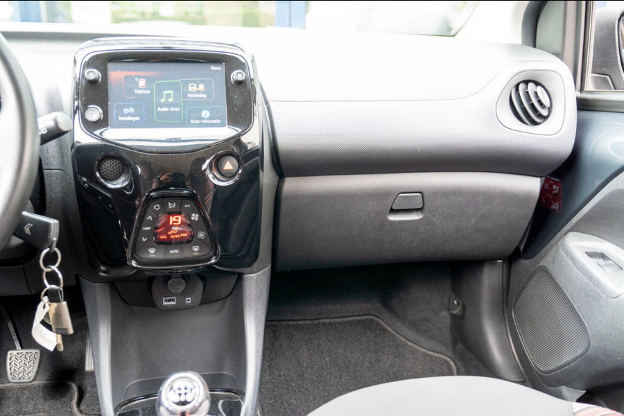 Citroën C1 1.0 VTi Shine 5 Drs|Prijs rijklaar incl 12 mnd garantie| Clima Camera Navi via Carplay Lmv Bluetooth