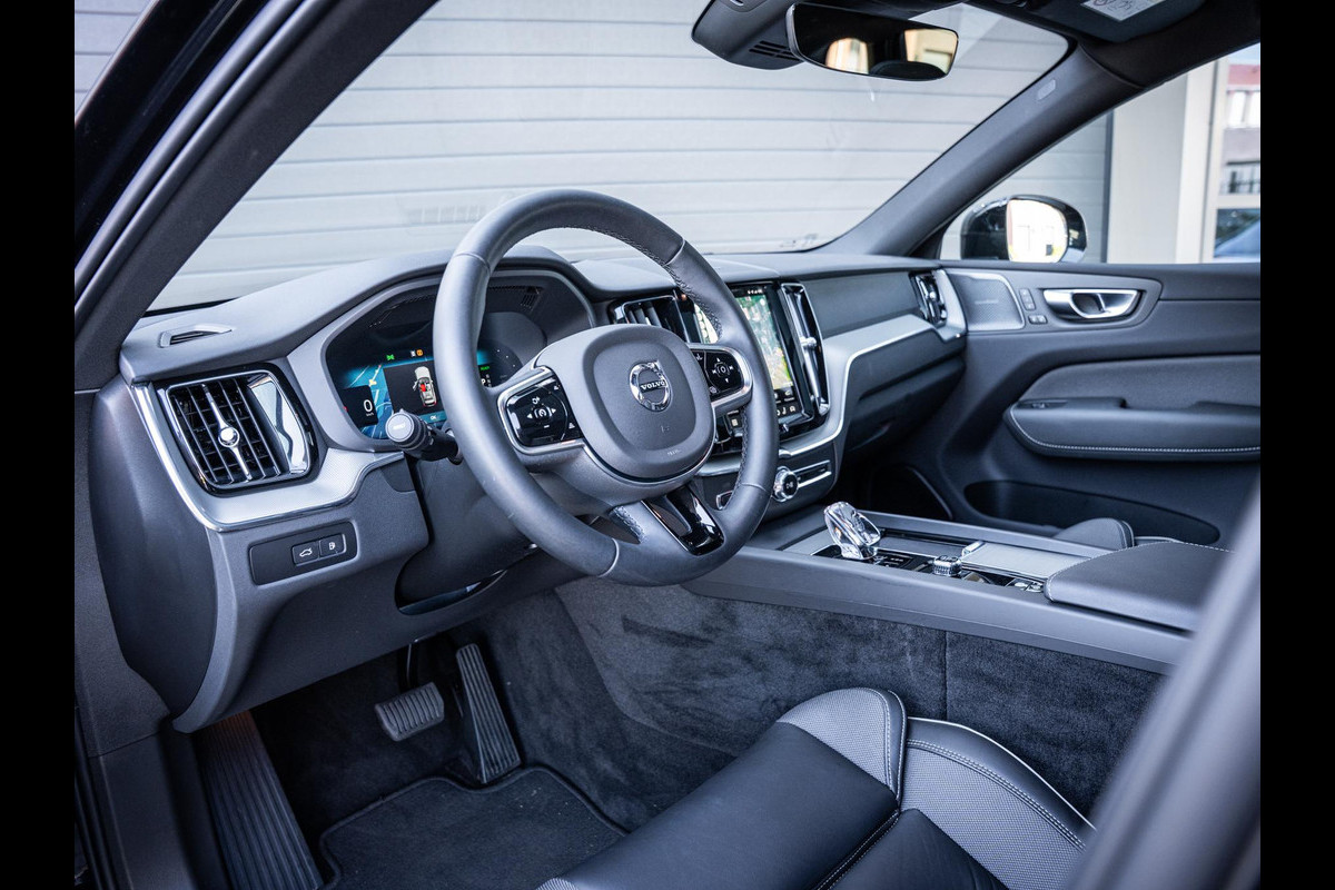 Volvo XC60 2.0 T6 Plug-in hybrid AWD Ultimate Dark Pano l Memory l 360cam