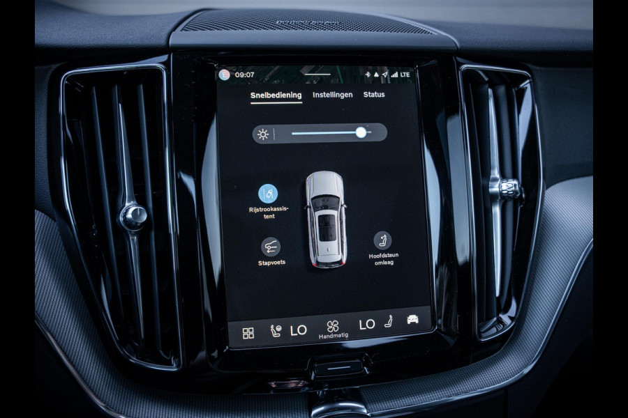 Volvo XC60 2.0 T6 Plug-in hybrid AWD Ultimate Dark Pano l Memory l 360cam