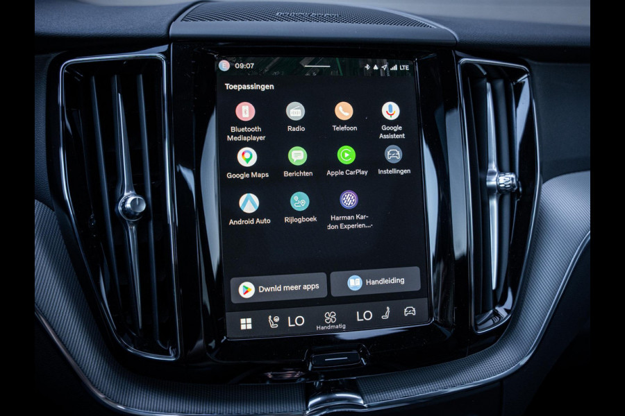 Volvo XC60 2.0 T6 Plug-in hybrid AWD Ultimate Dark Pano l Memory l 360cam