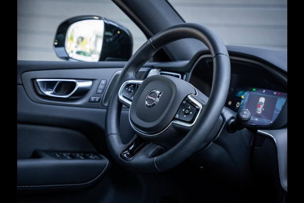 Volvo XC60 2.0 T6 Plug-in hybrid AWD Ultimate Dark Pano l Memory l 360cam