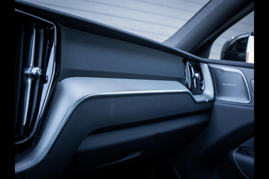 Volvo XC60 2.0 T6 Plug-in hybrid AWD Ultimate Dark Pano l Memory l 360cam