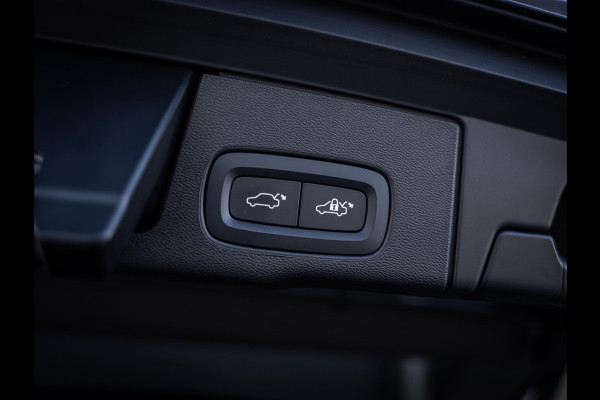 Volvo XC60 2.0 T6 Plug-in hybrid AWD Ultimate Dark Pano l Memory l 360cam