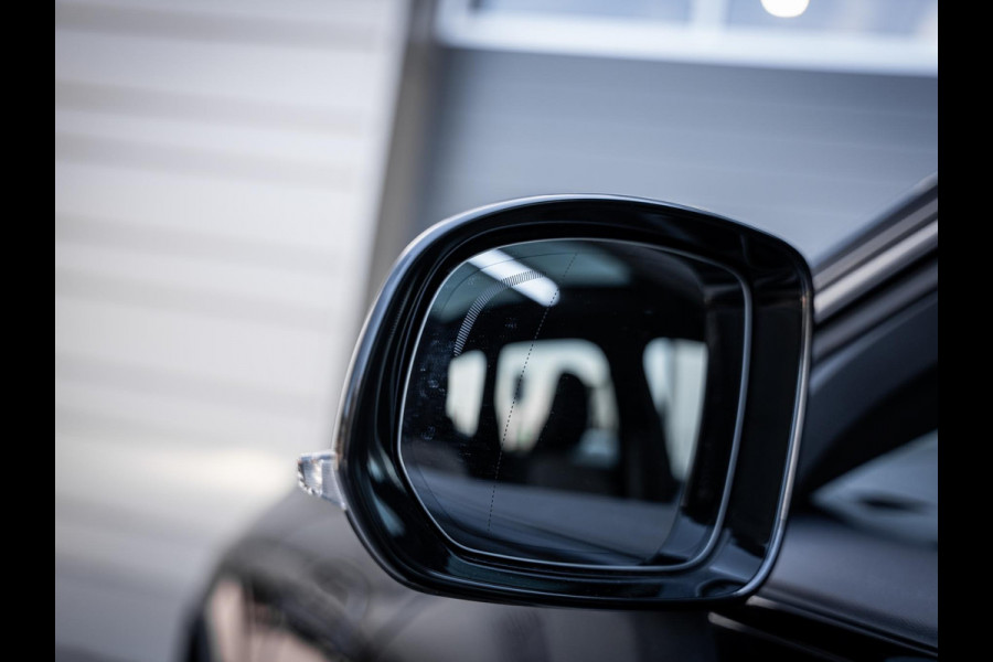 Volvo XC60 2.0 T6 Plug-in hybrid AWD Ultimate Dark Pano l Memory l 360cam