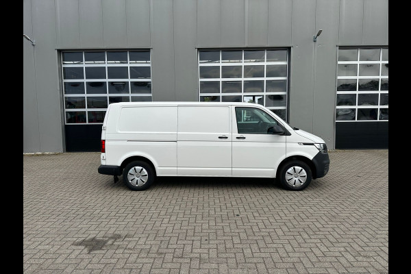 Volkswagen Transporter 2.0 TDI L2H1 28 BPM Vrij/(Complete inrichting Sortimo)/150pk/Camera