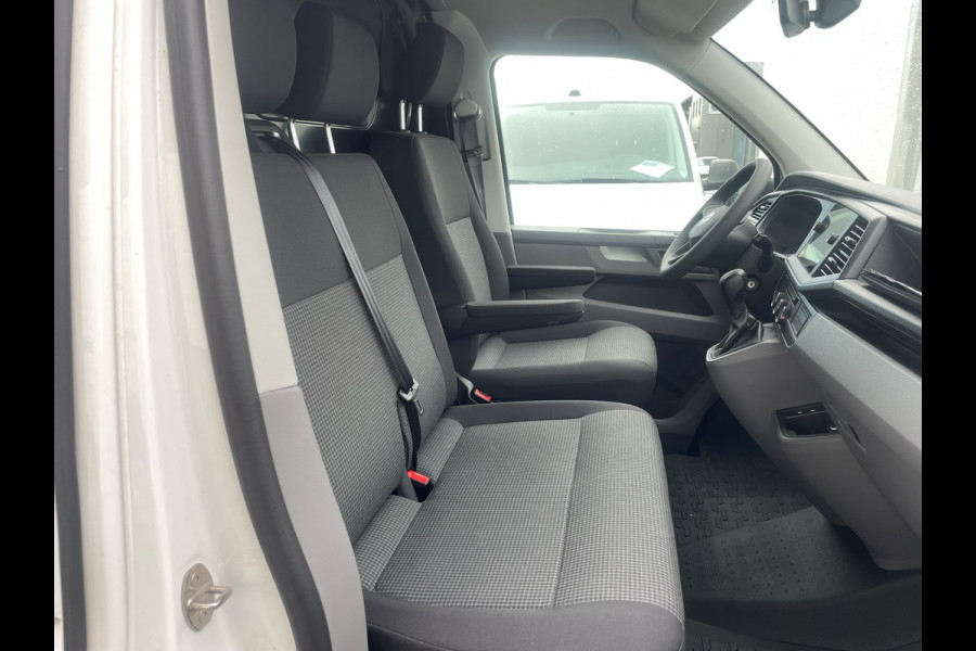 Volkswagen Transporter 2.0 TDI L2H1 28 > Complete inrichting (Sortimo) en BPM Vrij!/camera/automaat/150pk....
