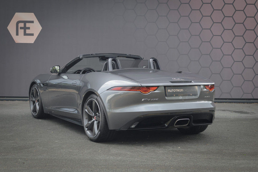 Jaguar F-Type P300 R-Dynamic | 20" CARBON INLEG VELGEN | LED KOPLAMPEN | SPORTUITLAAT | MERIDIDAN AUDIO | COLD CLIMATE PACK INCL. STUURVERWARMING EN VOORRUITVERWARMING INCL WARMTEWEREND GLAS