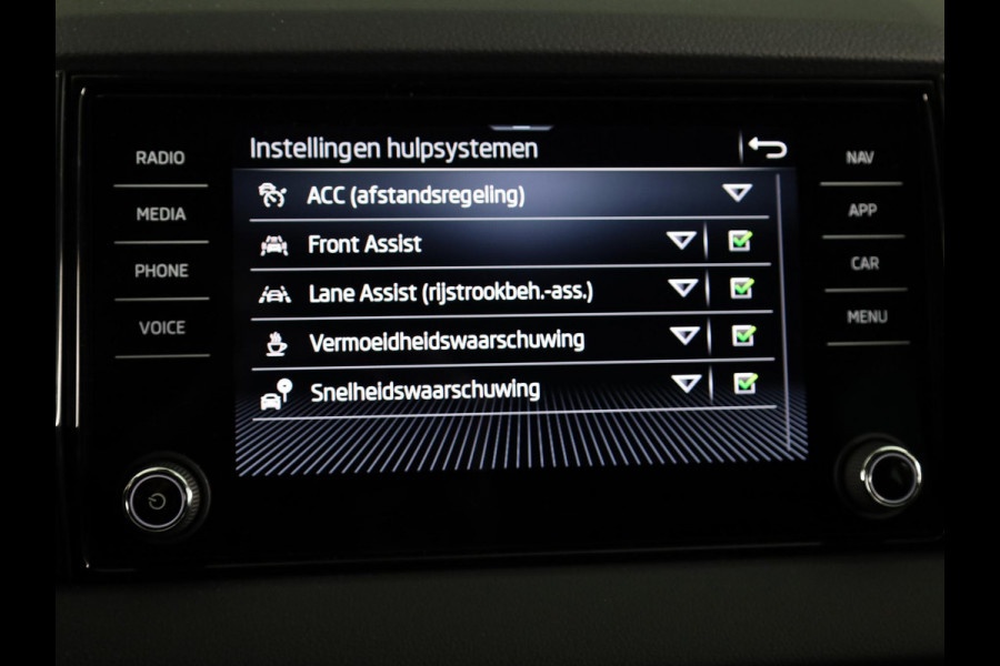 Škoda Karoq 1.5 TSI 150pk Business Edition Ultimate Skoda Karoq 1.5 TSI 150pk Business Edition Ultimate