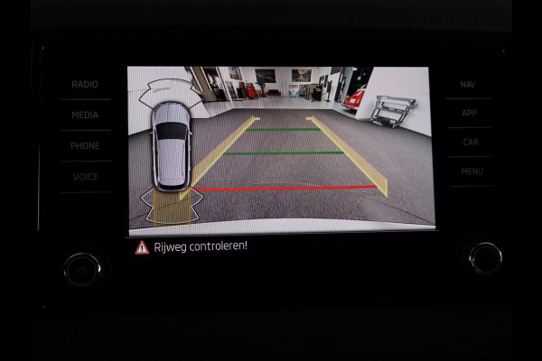 Škoda Karoq 1.5 TSI 150pk Business Edition Ultimate Skoda Karoq 1.5 TSI 150pk Business Edition Ultimate