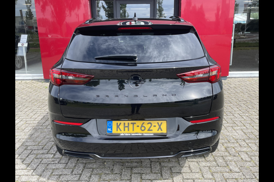 Opel Grandland 1.2 Turbo | 18" Velgen | Camera | Stoel/Stuurwiel verwarming | regensensor | Navigatie