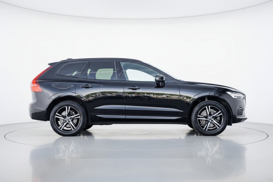 Volvo XC60 2.0 T8 Twin Engine AWD /Pano/R-Design/H&K