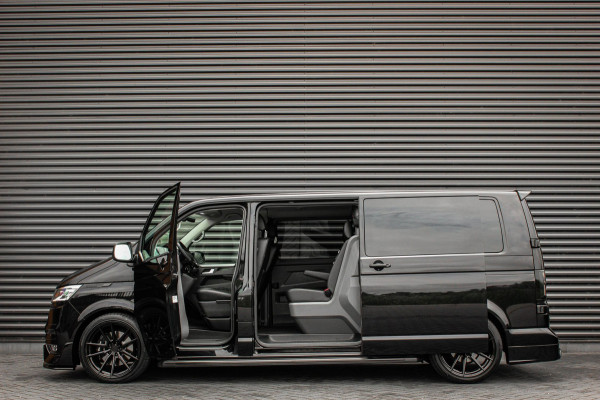 Volkswagen Transporter 2.0 TDI L2H1 150PK BULLI DC DUBBEL CABINE / LEIGHTONVANS BODYKIT / FULL OPTIONS / LEDER / FULL BLACK /APPLE