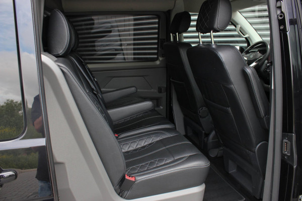 Volkswagen Transporter 2.0 TDI L2H1 150PK BULLI DC DUBBEL CABINE / LEIGHTONVANS BODYKIT / FULL OPTIONS / LEDER / FULL BLACK /APPLE