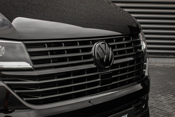 Volkswagen Transporter 2.0 TDI L2H1 150PK BULLI DC DUBBEL CABINE / LEIGHTONVANS BODYKIT / FULL OPTIONS / LEDER / FULL BLACK /APPLE