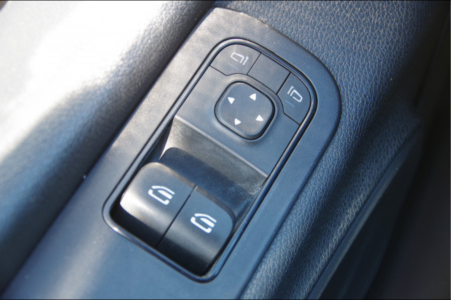 Mercedes-Benz Sprinter 316 2.2 CDI L2H1 AUT. LED, 3.5T TREKHAAK, LEDER, CAMERA, CRUISE, CLIMA, LEDER STUURWIEL