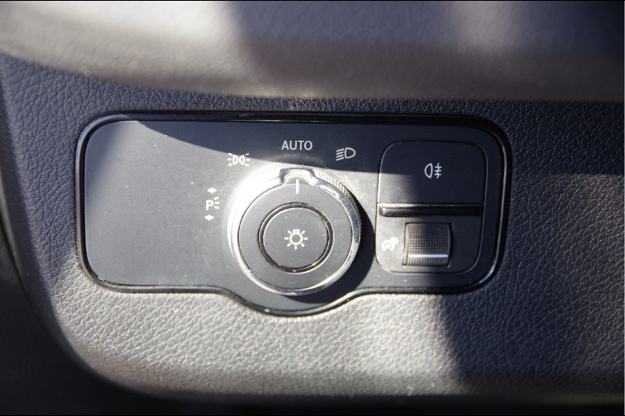 Mercedes-Benz Sprinter 316 2.2 CDI L2H1 AUT. LED, 3.5T TREKHAAK, LEDER, CAMERA, CRUISE, CLIMA, LEDER STUURWIEL