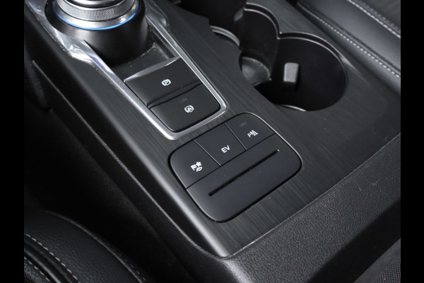 Ford Kuga 2.5 PHEV Titanium X Sport (APPLE CARPLAY,NAVI,CAMERA,PDC,CLIMATE,CRUISE,LED,GETINT,TREKHAAK,SPORTSTOELEN,LM VELGEN)