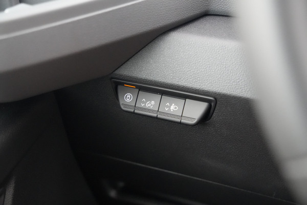 Renault Master E-Tech T35 L3H2 Advance long range 87 kWh 143pk - Trekhaak - Camera - Cruise - LED - Carplay/Android - Rijklaar
