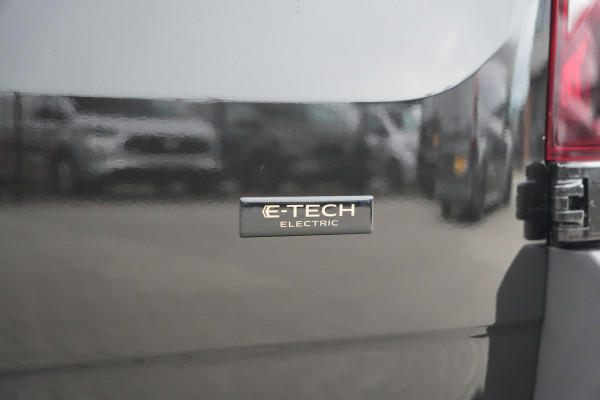 Renault Master E-Tech T35 L3H2 Advance long range 87 kWh 143pk - Trekhaak - Camera - Cruise - LED - Carplay/Android - Rijklaar