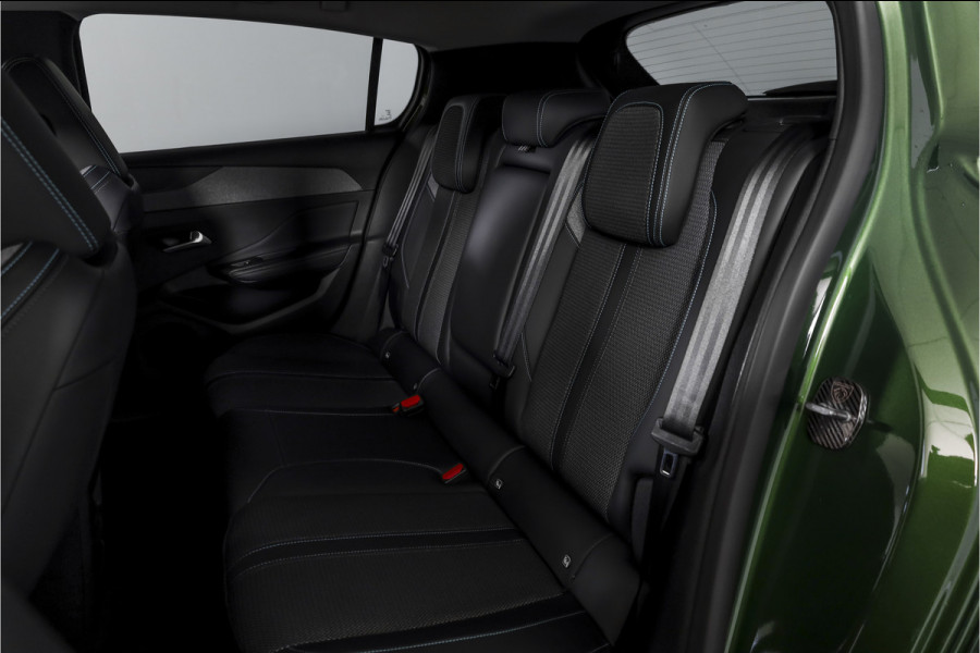 Peugeot 308 1.2 PureTech 130 PK Allure Pack Business | Dig.Cockpit | Adapt.Cruise | Stoelverwarming | 360 camera | NAV+App.Connect | Auto.Airco | LM 17" |