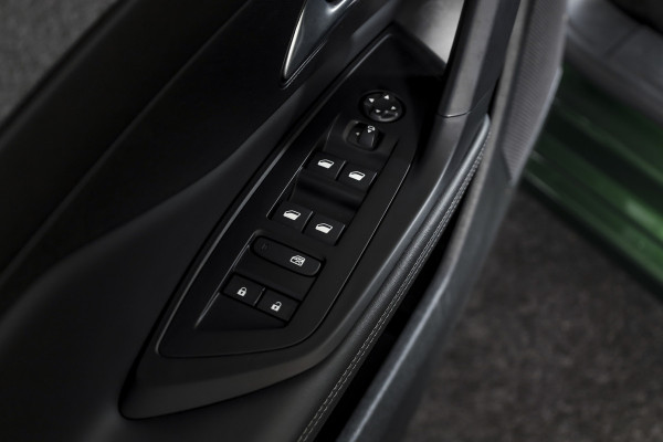 Peugeot 308 1.2 PureTech 130 PK Allure Pack Business | Dig.Cockpit | Adapt.Cruise | Stoelverwarming | 360 camera | NAV+App.Connect | Auto.Airco | LM 17" |