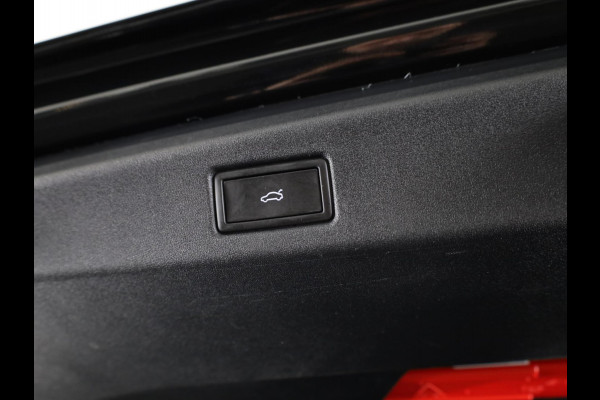 Volkswagen ID.7 Limited Edition Plus 86 kWh accu, 210 kW / 286 PK / Trekhaak / Panoramadak / DCC