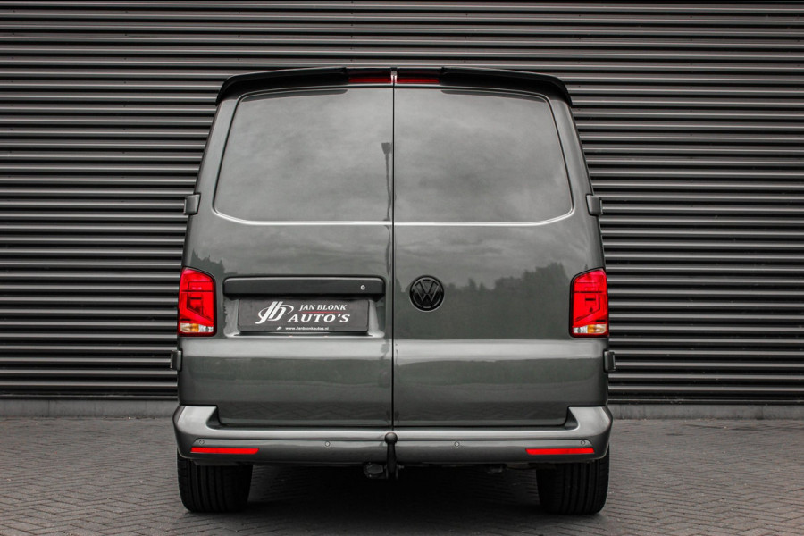 Volkswagen Transporter 2.0 TDI L2H1 204PK JB-EDITION DSG / PDC / VERLAGINGSVEREN / LEDEREN BEKLEDING / FULL / APPLE CARPLAY /NAVI