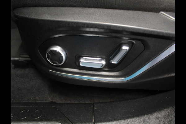 Lynk & Co 01 1.5 CLIMATE | CARPLAY | PANODAK | AFNTRHAAK | LED | DAB | 360CAMERA | NAVI | WIFI | ELEC-KLEP | LMV20 | STOELVERW